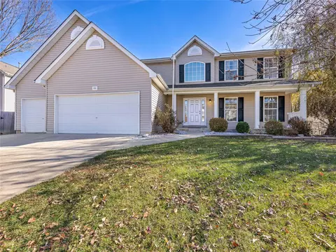 552 Great Oaks Meadow Dr, Wentzville, MO 63385