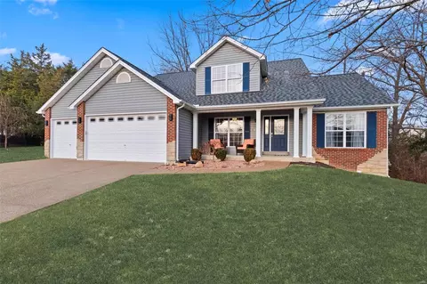 106 Quoin Ct, Wentzville, MO 63385