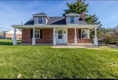 3318 Mckibbon Rd, Saint Louis, MO 63114