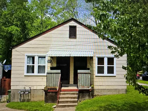 3501 Manhattan Ave, Saint Louis, MO 63143