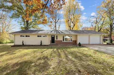 7 Rolling Hills Dr, Black Jack, MO 63033