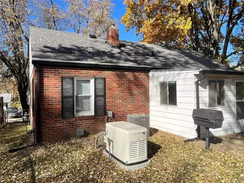 16 Bascom Dr, Saint Louis, MO 63135 photo 24
