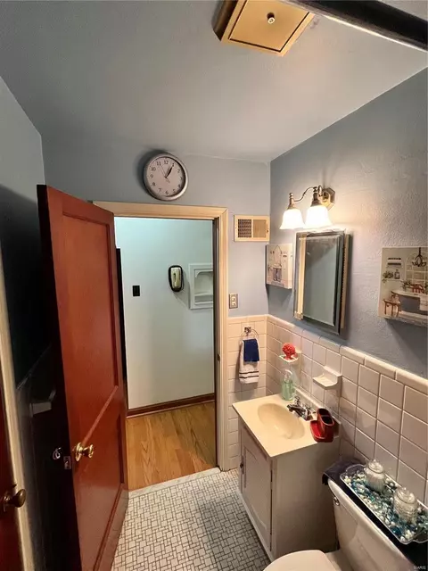 16 Bascom Dr, Saint Louis, MO 63135 photo 19