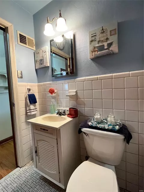 16 Bascom Dr, Saint Louis, MO 63135 photo 18