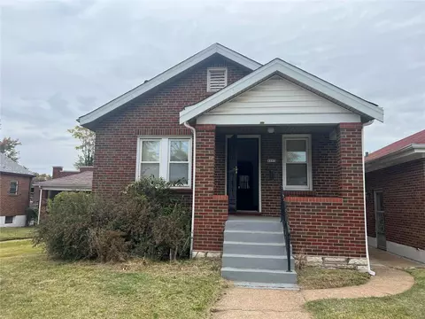 4887 Calvin Ave, Saint Louis, MO 63115
