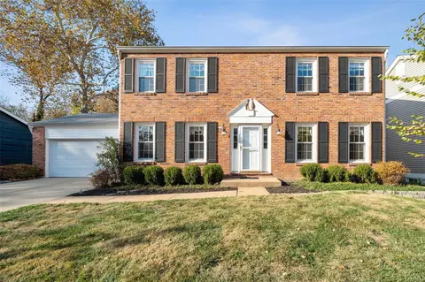 1217 Berquist Ct, Ballwin, MO 63011