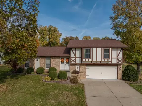 63 Atwater Dr, Saint Peters, MO 63376