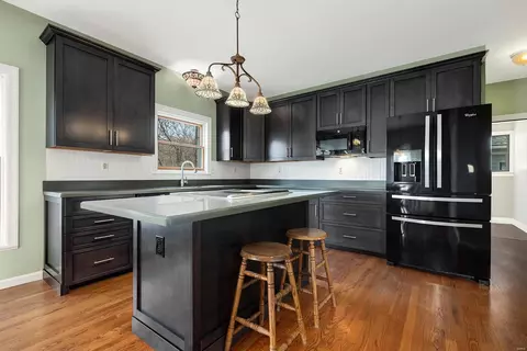 Kitchen - 3904 Tamara Trl, Wildwood, MO 63069 photo 2 of 2