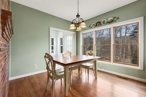 Dining - 3904 Tamara Trl, Wildwood, MO 63069 photo 2 of 2