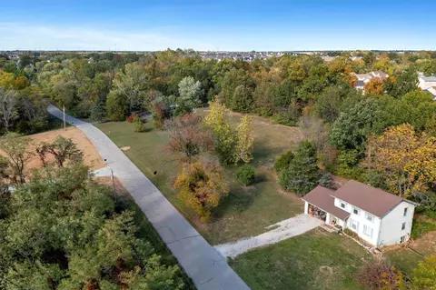 2375 Circle Dr, O'fallon, MO 63368 photo 2