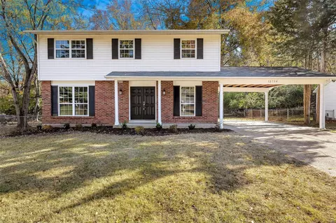 12754 Saddlemaker Ct, Maryland Heights, MO 63043