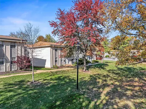 151 Shadalane, Ballwin, MO 63011 photo 28