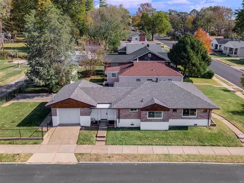 8257 Appleton Dr, Saint Louis, MO 63132 photo 2