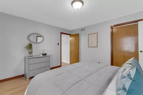 8257 Appleton Dr, Saint Louis, MO 63132 photo 12