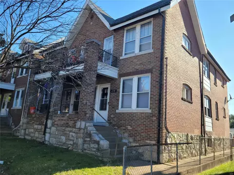 6516 Morganford Rd, Saint Louis, MO 63116