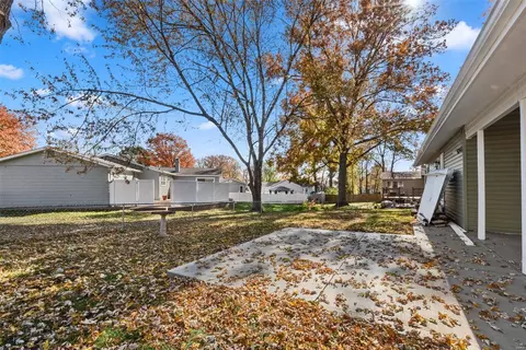 900 Parma Dr, Ballwin, MO 63021 photo 28