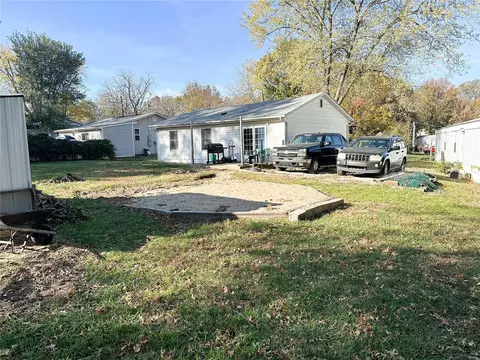 1530 Chouteau St, Saint Clair, MO 63077 photo 1
