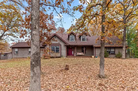 18 Silver Birch Ct, Wentzville, MO 63385