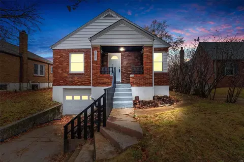3717 Brown Rd, Saint Louis, MO 63114