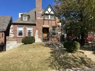 5615 Itaska St, Saint Louis, MO 63109