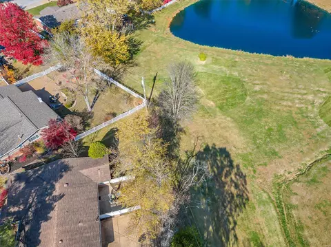 109 Five Meadows Ln, Ballwin, MO 63011 photo 4