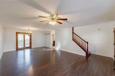 568 Elm Crossing Ct, Ballwin, MO 63021 photo 7