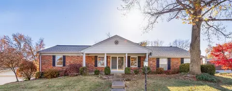 5024 Towne Centre Dr, Saint Louis, MO 63128