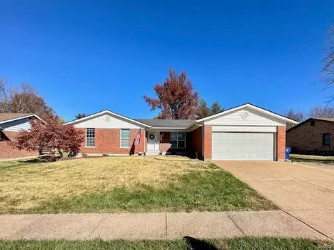 14852 Verdun Estates Dr, Florissant, MO 63034