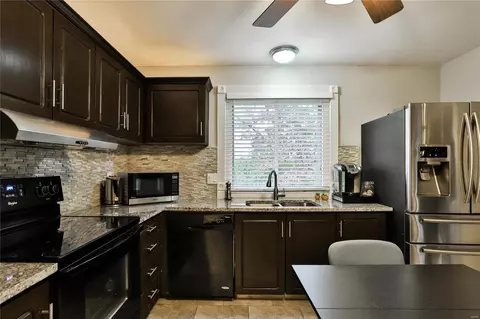 973 Beacon Woods Ct, Manchester, MO 63021 photo 12