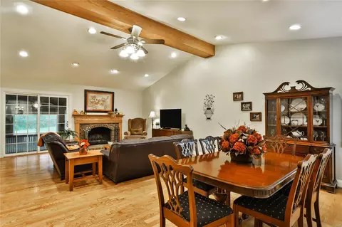 973 Beacon Woods Ct, Manchester, MO 63021 photo 7