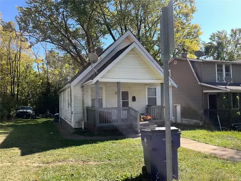 5470 Hamilton Ave, Jennings, MO 63136