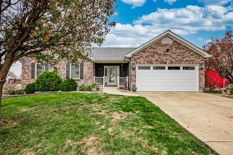 227 Old Chesapeake Dr, Wentzville, MO 63385
