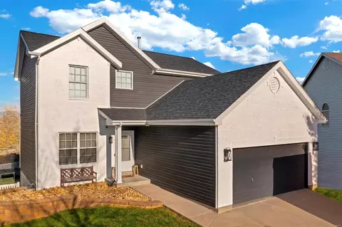 346 Briarchase Cir, Lake Saint Louis, MO 63367