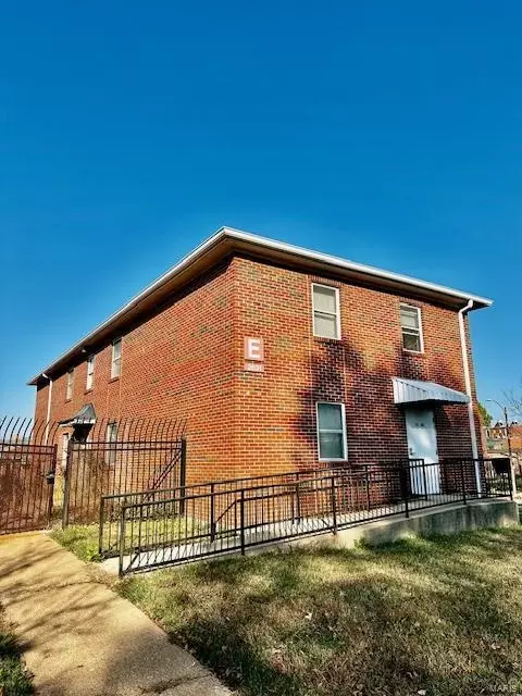 2631 Keokuk St, Saint Louis, MO 63118