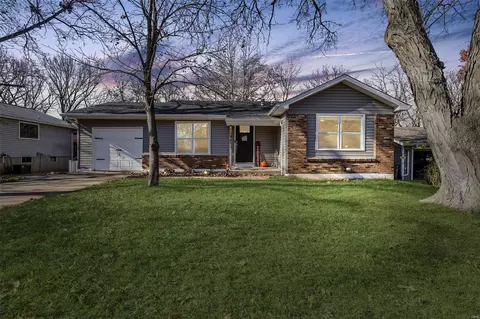 701 Millwood Dr, Saint Peters, MO 63376