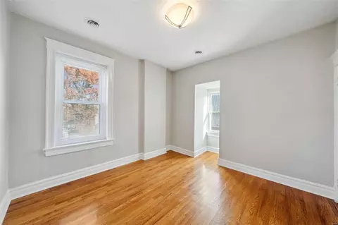 5523 Gresham Ave, Saint Louis, MO 63109 photo 16