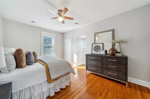 5523 Gresham Ave, Saint Louis, MO 63109 photo 13