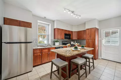 5523 Gresham Ave, Saint Louis, MO 63109 photo 10