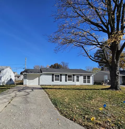 28 Jamestown Dr, Saint Peters, MO 63376