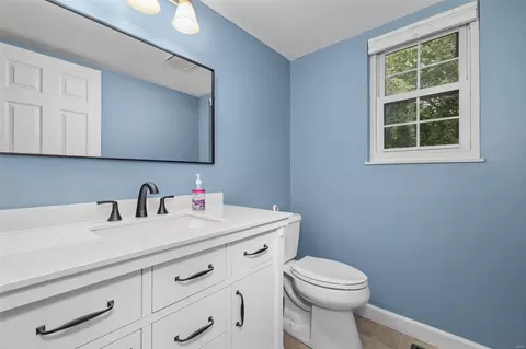 Bath - 213 Brookmont Farm Ct, Ballwin, MO 63021 photo 1 of 3