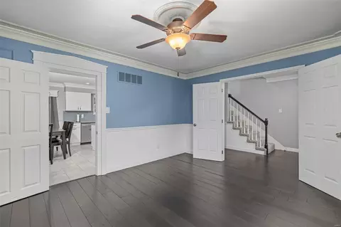 Entry Way - 213 Brookmont Farm Ct, Ballwin, MO 63021 photo 2 of 4