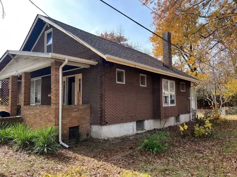 3613 Eminence Blvd, Saint Louis, MO 63114