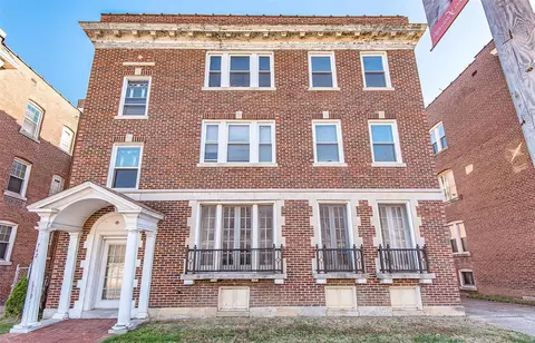 742 Kingsland Ave, Saint Louis, MO 63130