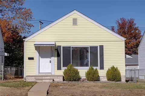 5213 Fairview Ave, Saint Louis, MO 63139