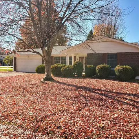 3309 Shrewsbury Ln, Saint Charles, MO 63301