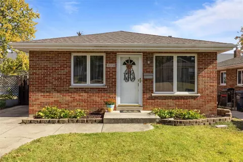 5006 Hi View Ave, Shrewsbury, MO 63119