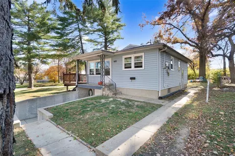 36 Hollywood Dr, O'fallon, MO 63366 photo 2
