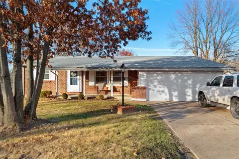 2501 Rigsby Dr, Saint Louis, MO 63136