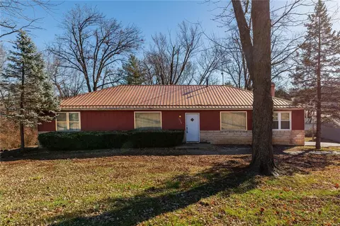 10728 Tesshire Dr, Saint Louis, MO 63123