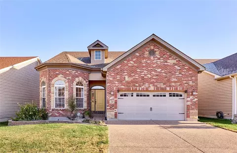 3188 Calhoun Dr, Saint Charles, MO 63301